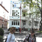 Foto C: Fassade mit Jugendstilelementen